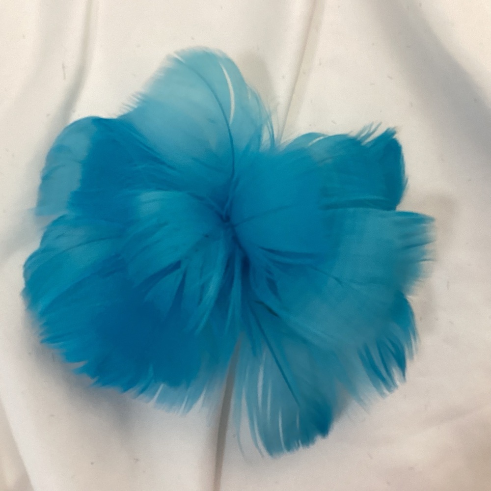Petite Turquoise Feather Fascinator Hair Clip, brooch pin. Hat clip